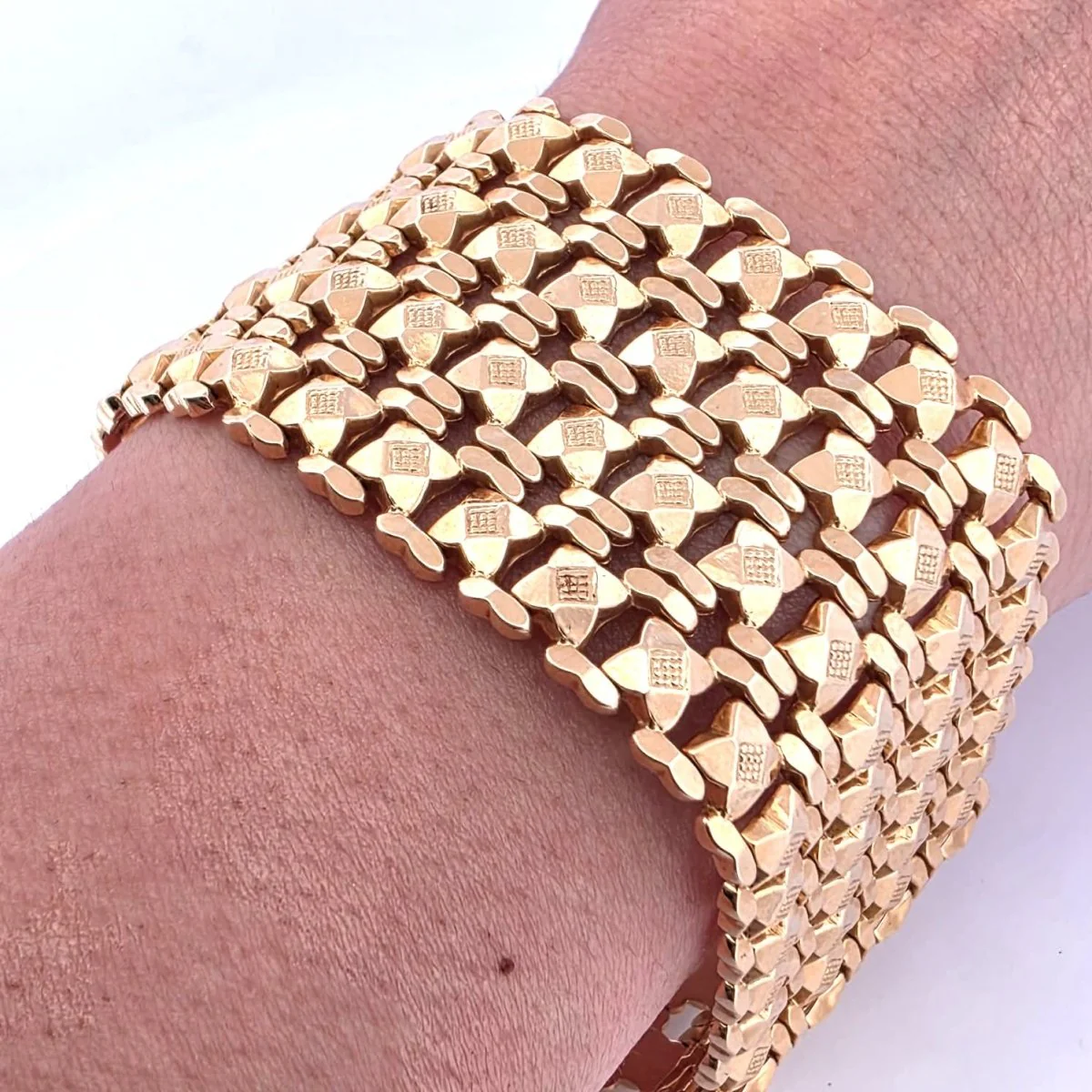 Yellow gold Cuff bracelet - Image 2