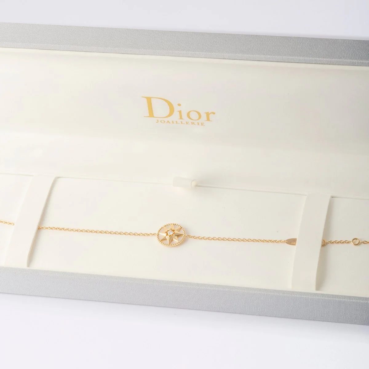 DIOR “wind rose” bracelet in yellow gold, diamond and mother-of-pearl - Image 3