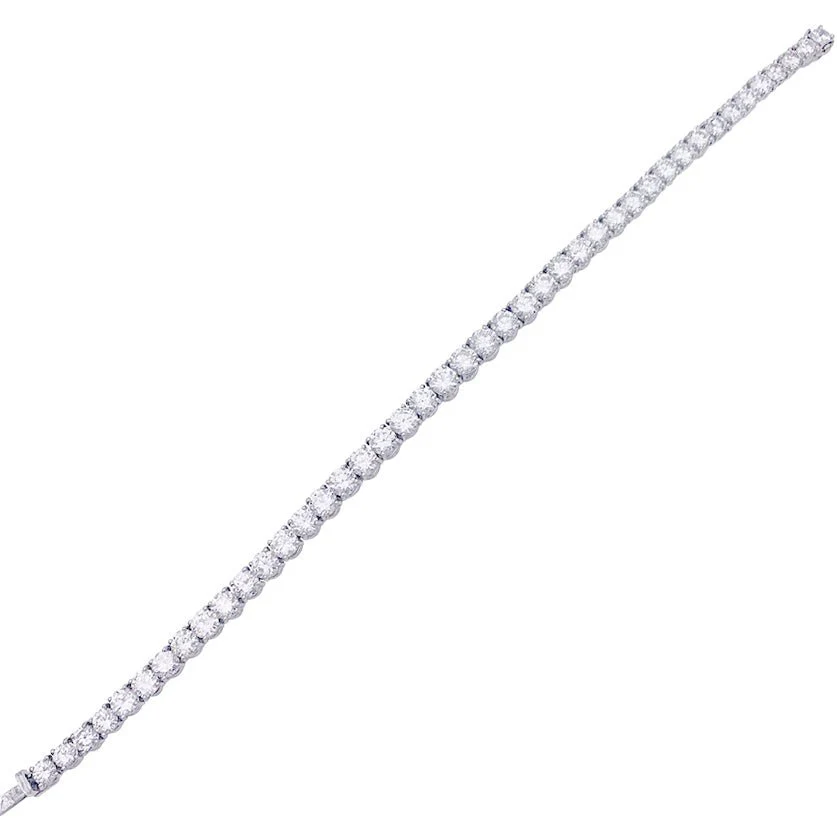 White gold and diamond bracelet. - Image 6