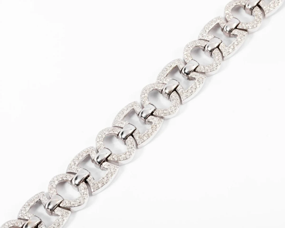 White gold and diamond bracelet - Image 8