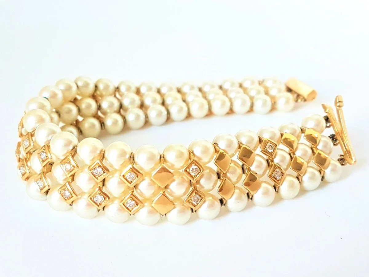 Yellow gold, pearl and diamond bracelet - Image 4