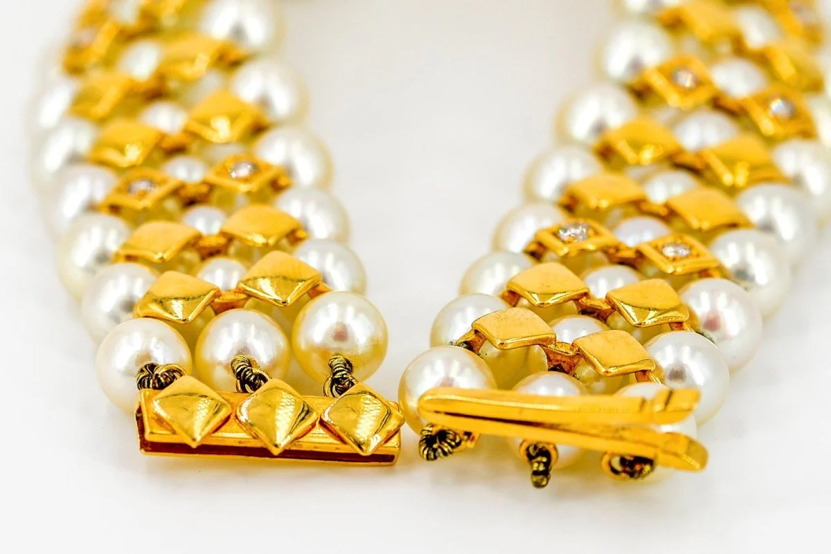 Yellow gold, pearl and diamond bracelet - Image 5