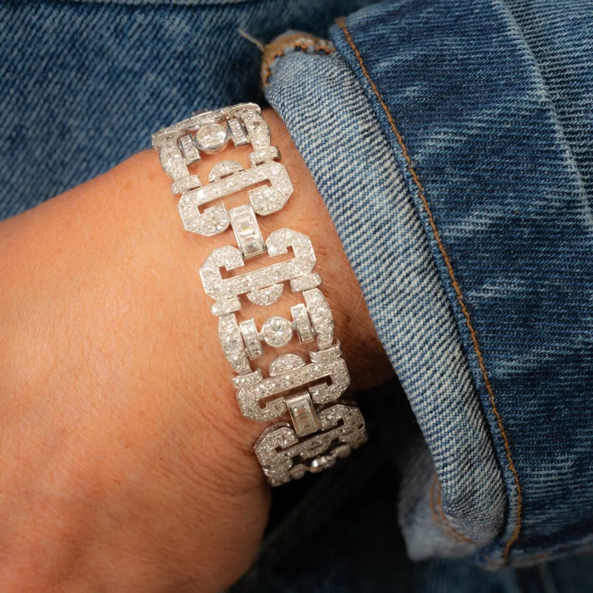 Art Deco flexible bracelet in white gold and diamonds - Image 2