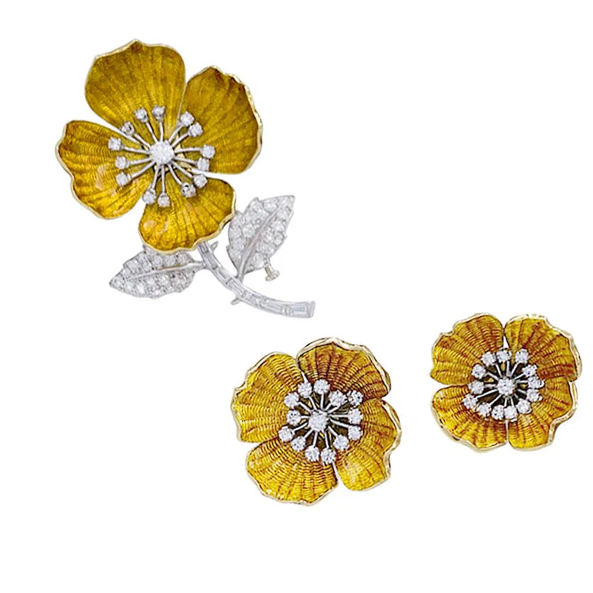 BOUCHERON “Eglantine” brooch in white gold, platinum, enamel and diamonds - Image 8
