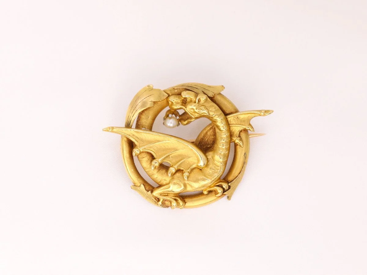 Old chimera brooch in 18k gold and fine pearl - late 19th century - Image 7