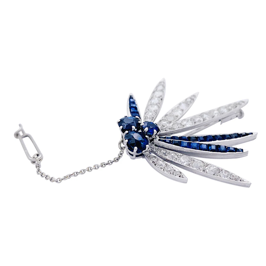 Platinum brooch set with diamonds and sapphires, Circa 1925 - Image 4