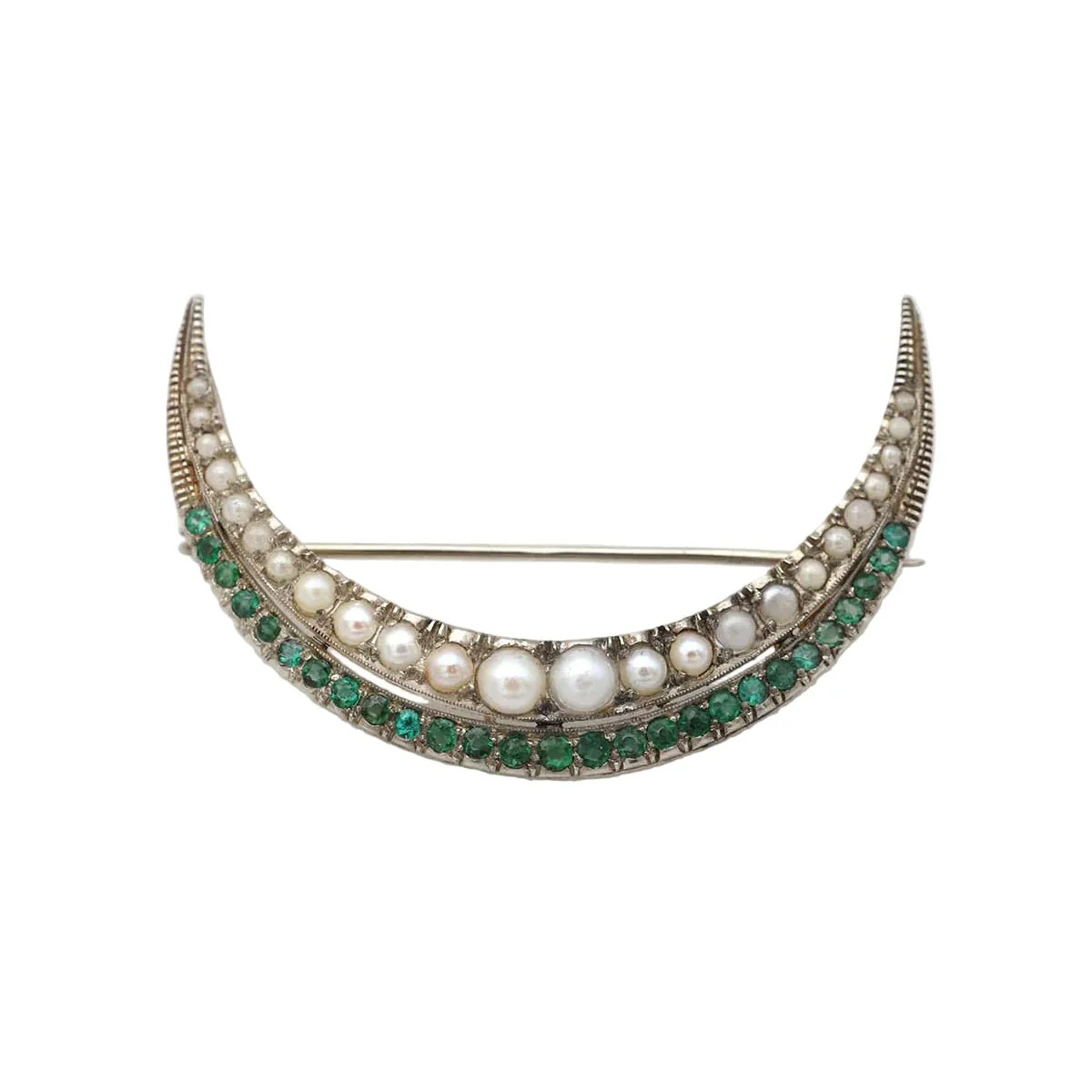 White gold and pearl pin brooch
