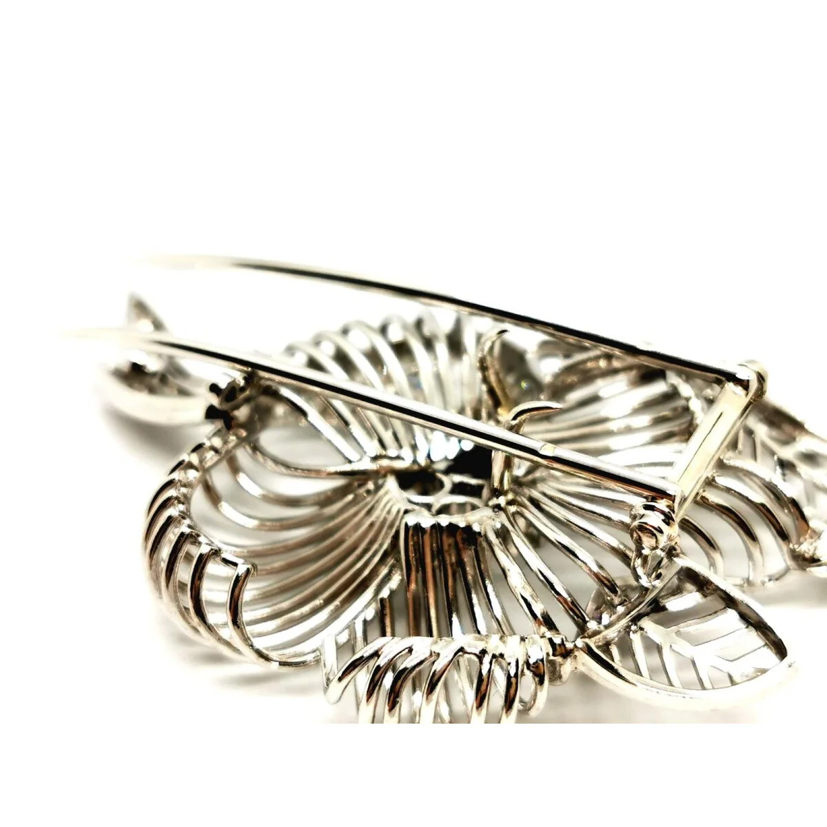 Flower brooch in white gold and diamonds - Image 6