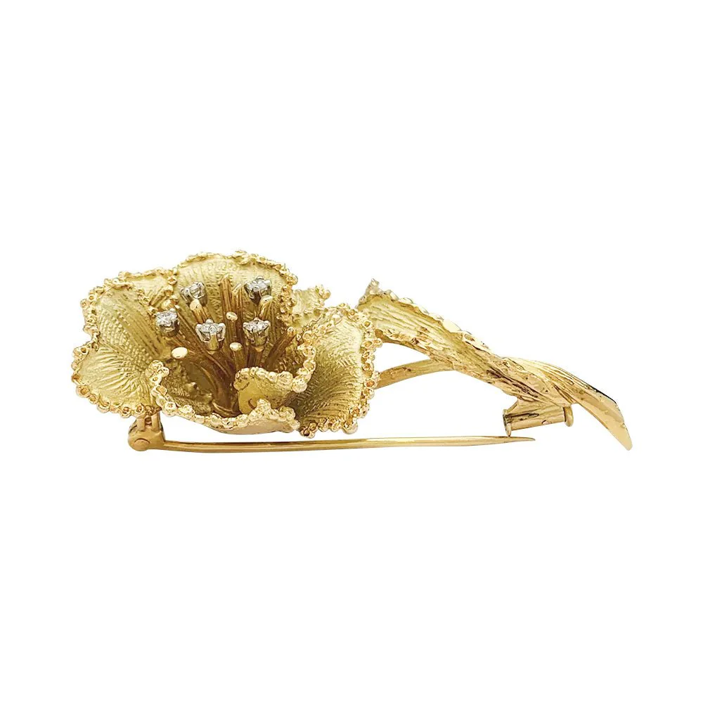 Yellow gold and diamond flower brooch - Image 7