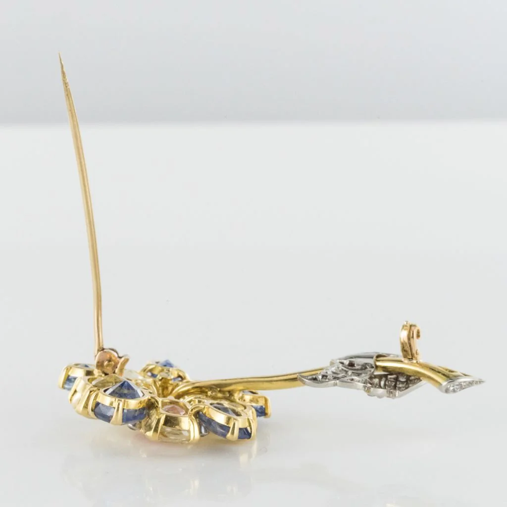 Brooch Pin in white gold, sapphires and diamonds - Image 4