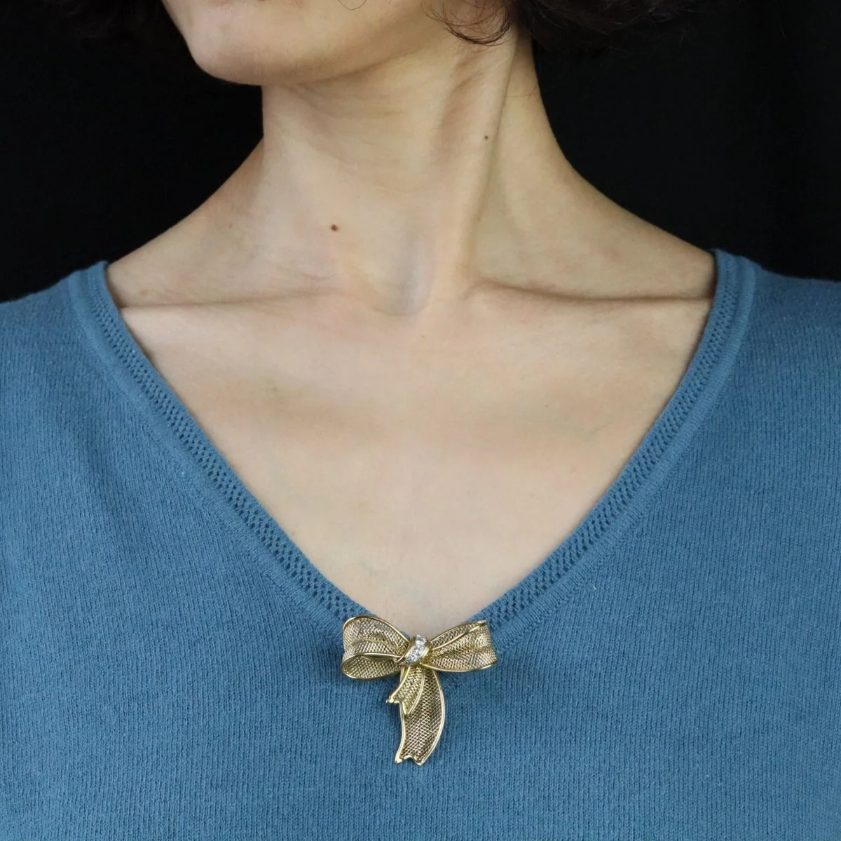 Brooch node in yellow gold and diamonds - Image 2
