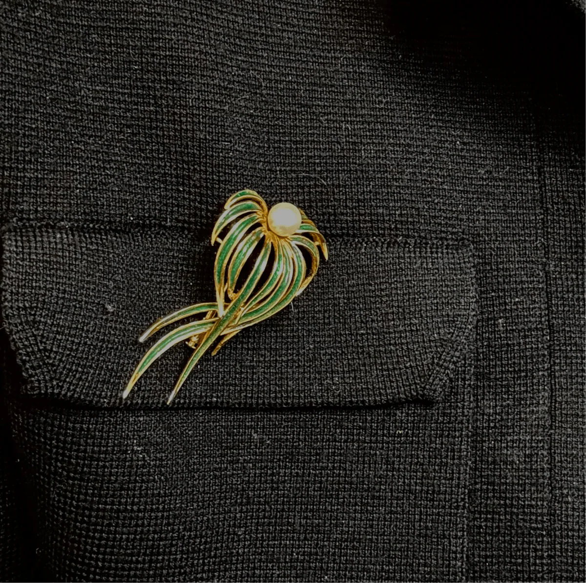 Broche posidonie en or jaune et perle - Image 2