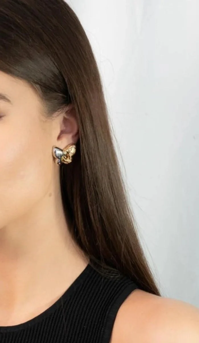 Bulgari Farfalle Butterfly Earrings in White and Yellow Gold with Diamonds - Image 3