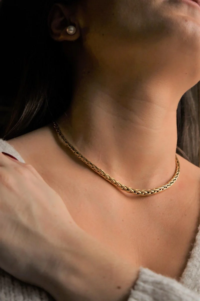 CAPLAIN SAINT ANDRÉ palm tree mesh necklace, yellow gold and sapphire - Image 7