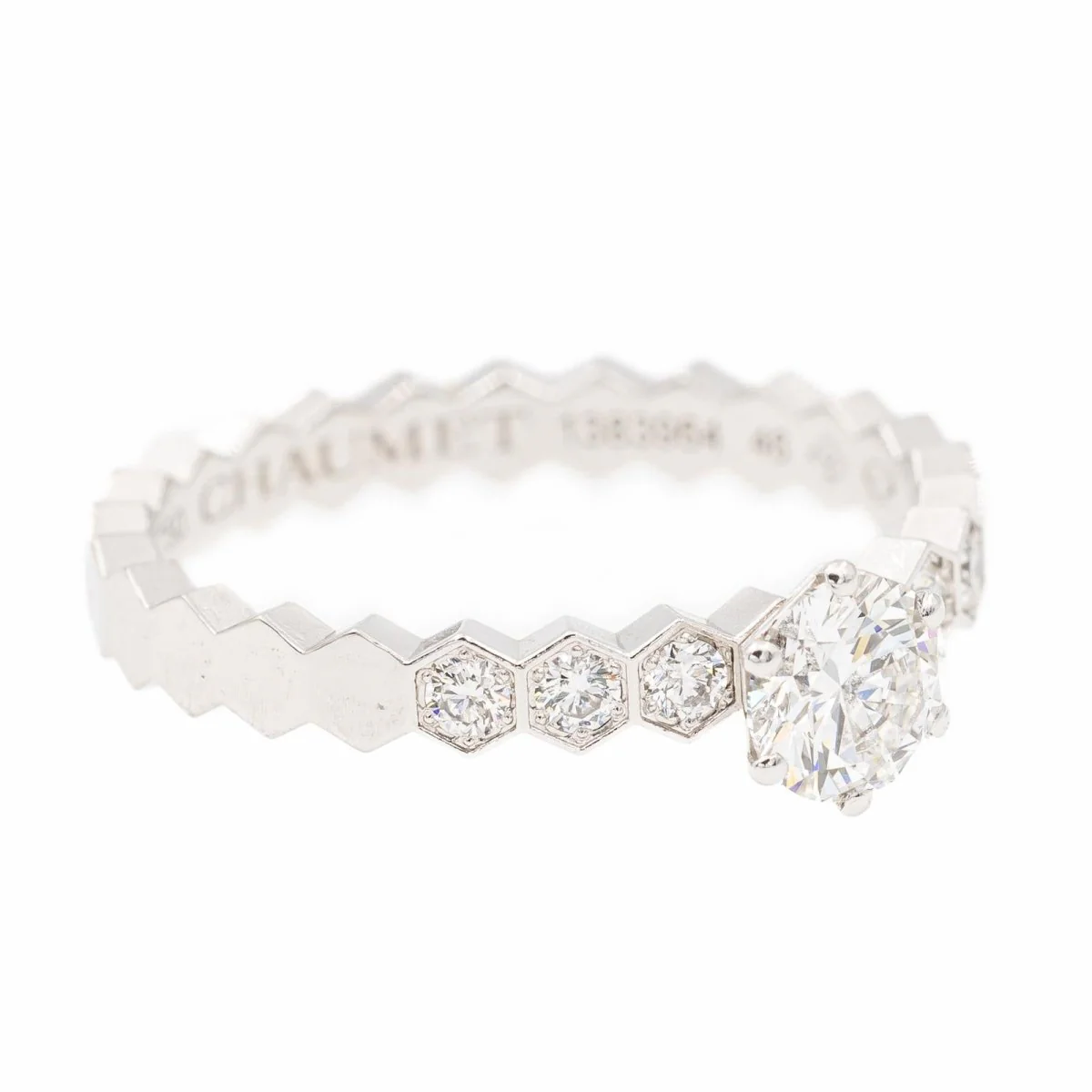 CHAUMET Solitaire ring “Bee my Love” in white gold and diamond - Image 5