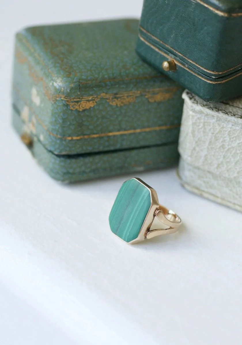 Rose gold and malachite signet ring - Image 5