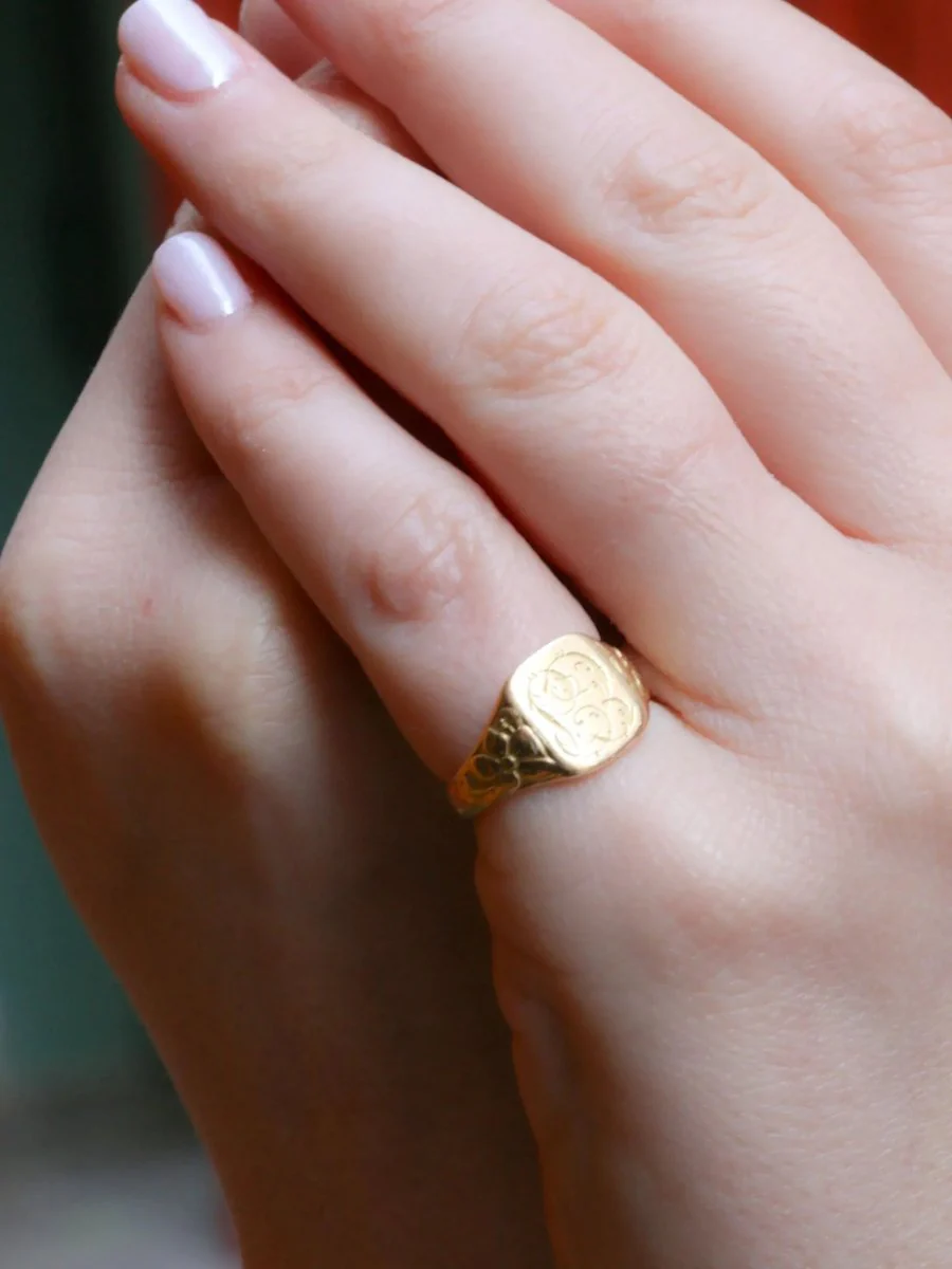 Yellow gold Art Nouveau Signet ring - Image 2