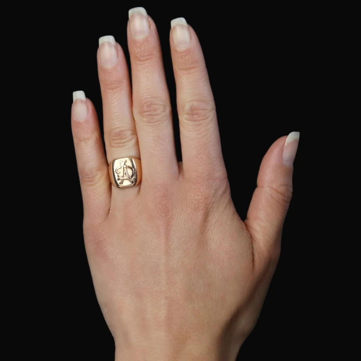 Rose gold signet ring - Image 2