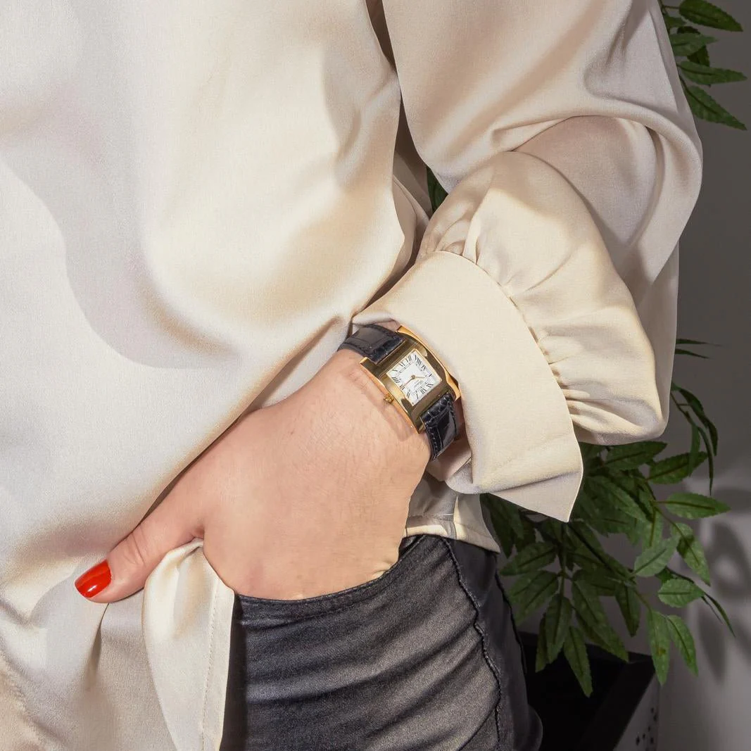 CHOPARD "Your Hour" watch in yellow gold, leather and quartz - Image 2