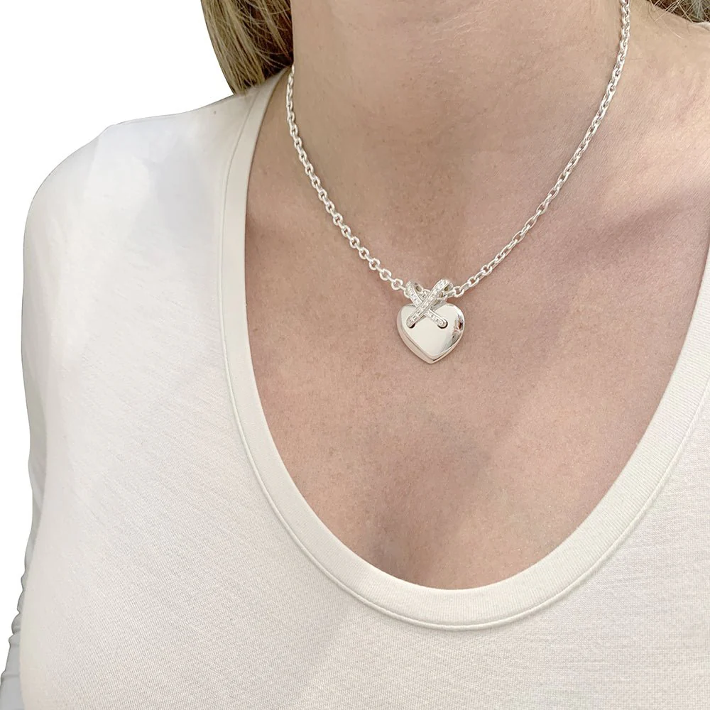 CHAUMET necklace, “Coeur Liens”, white gold and diamonds - Image 2