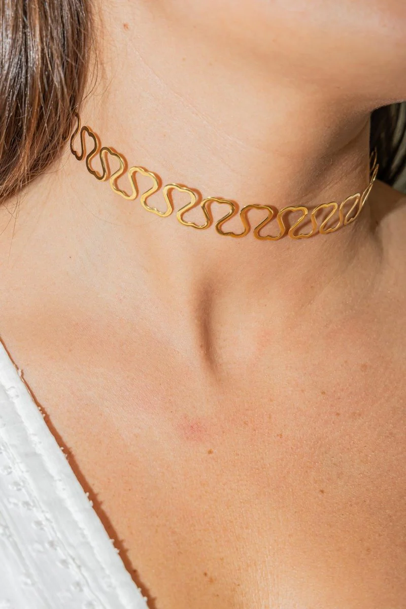 Heart Necklace Yellow Gold - Image 2