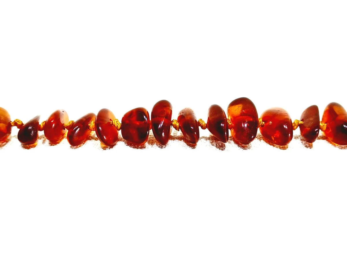 Amberflag Pearl Necklace - Image 10