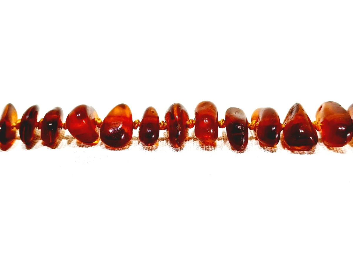 Amberflag Pearl Necklace - Image 11