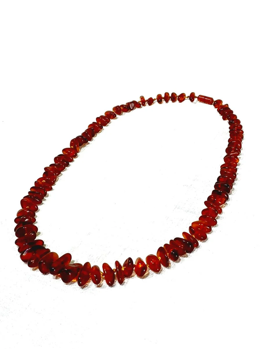 Amberflag Pearl Necklace - Image 3