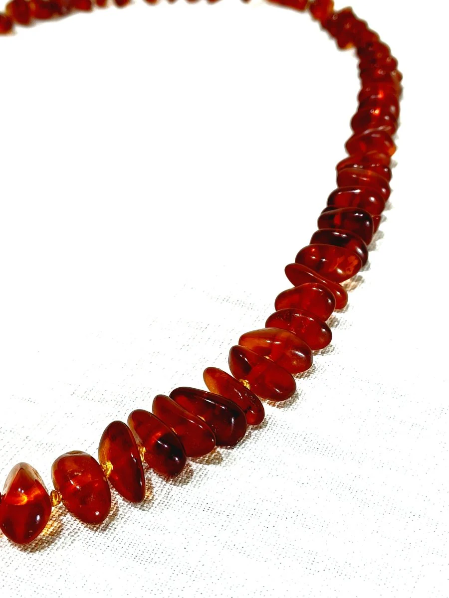 Amberflag Pearl Necklace - Image 6