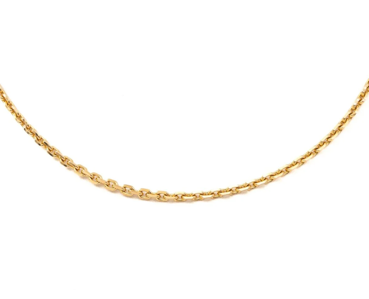Cable link chain necklace in yellow gold