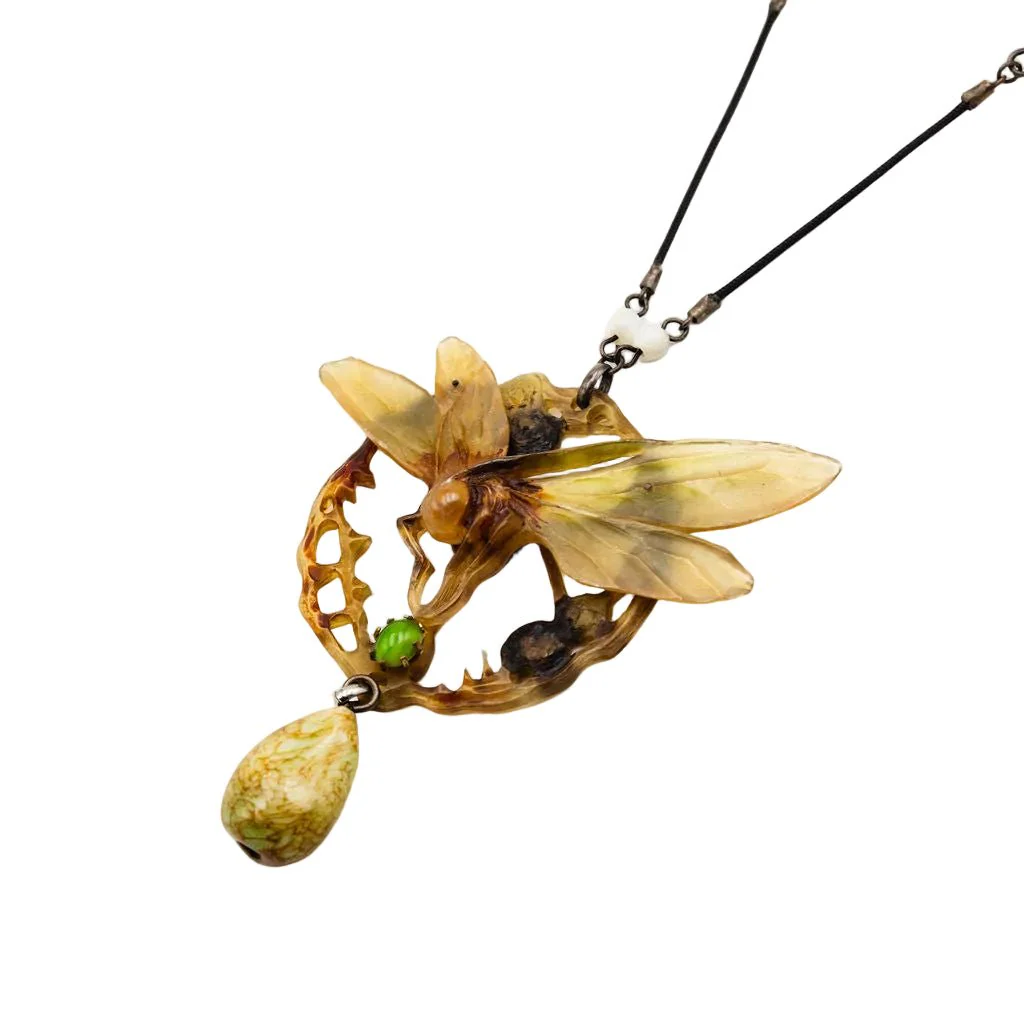 Necklace Art Nouveau GEORGE PIERRE pendant in carved horn and pâte de verre