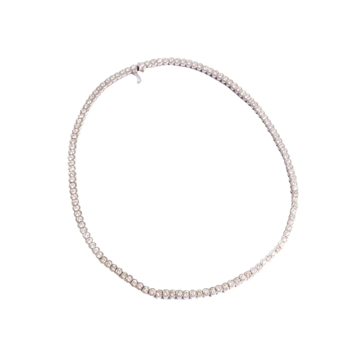 Choker necklace in white gold and diamonds