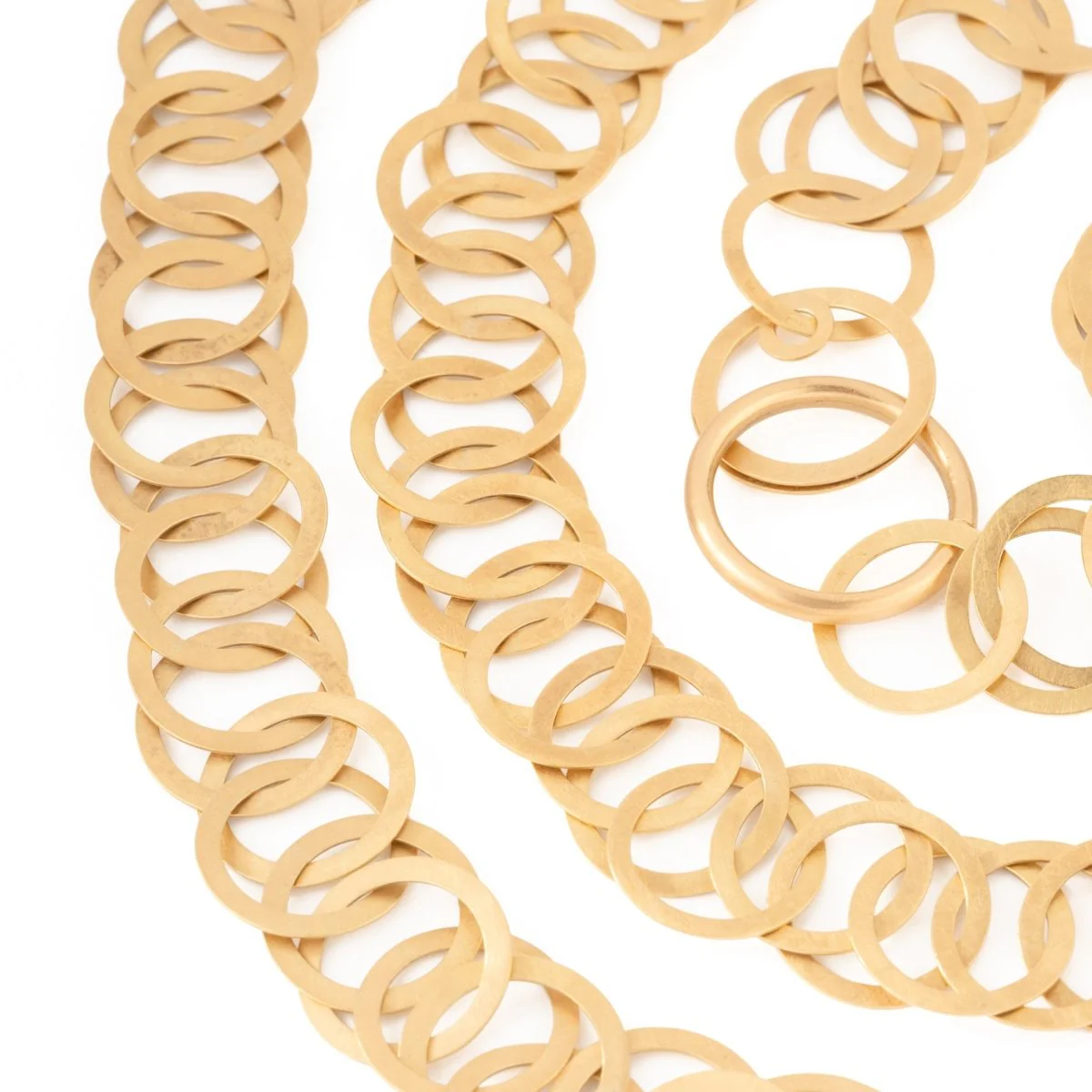 Long necklace in yellow gold - Image 5