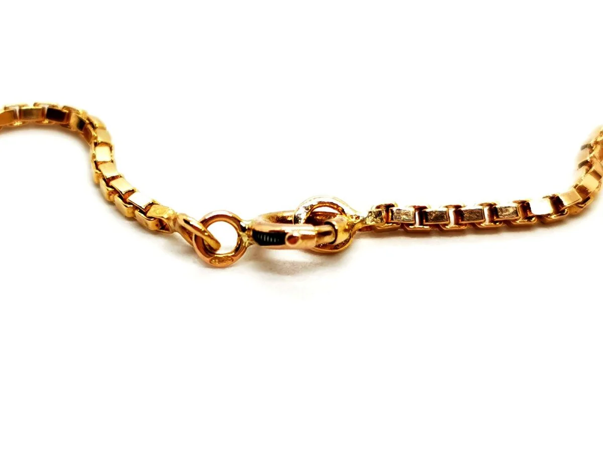 Long necklace in yellow gold and pearls - Image 3