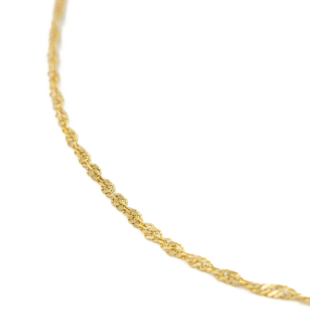 Twisted mesh chain necklace in yellow gold - Image 6