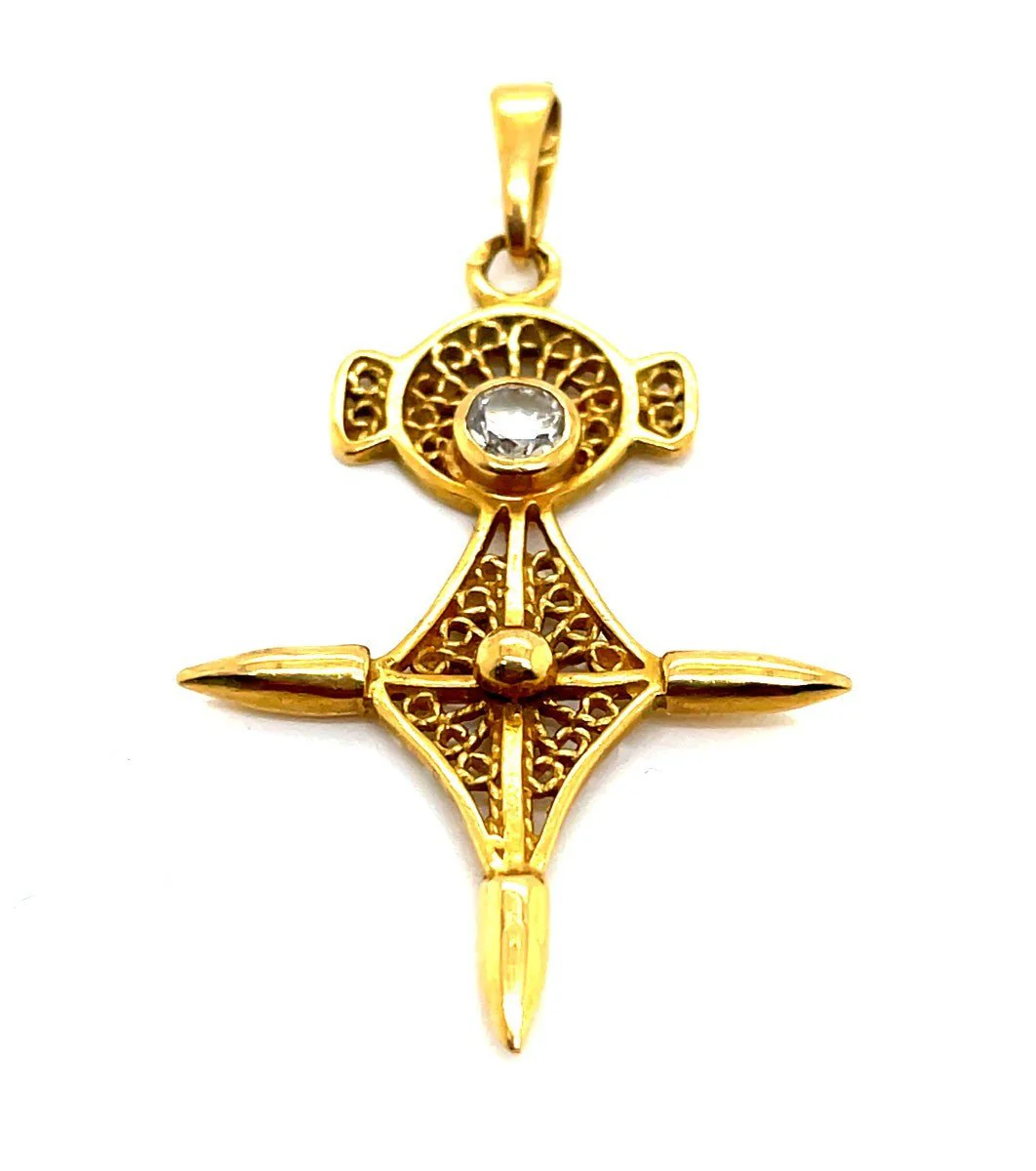 Pendant in Yellow gold and Diamond