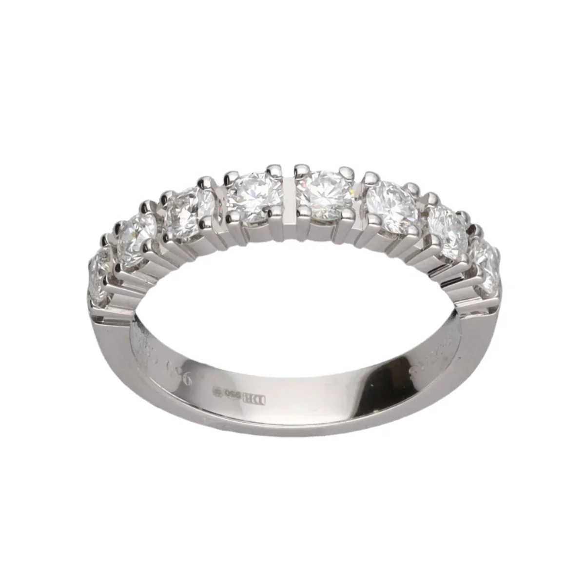 Half De Beers Wedding Band in Platinum with 8 diamonds diamonds or 0.62 Cts H-SI1 from 2016. Full set.