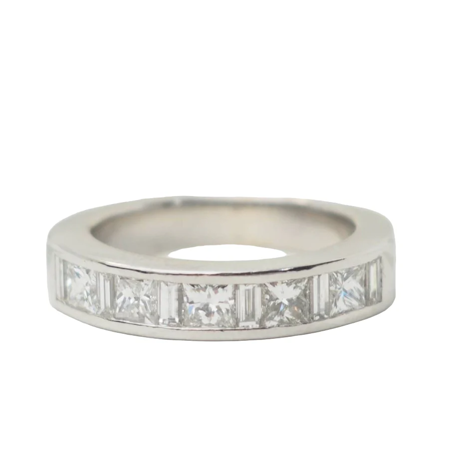 Ring Alliance in white gold and diamonds