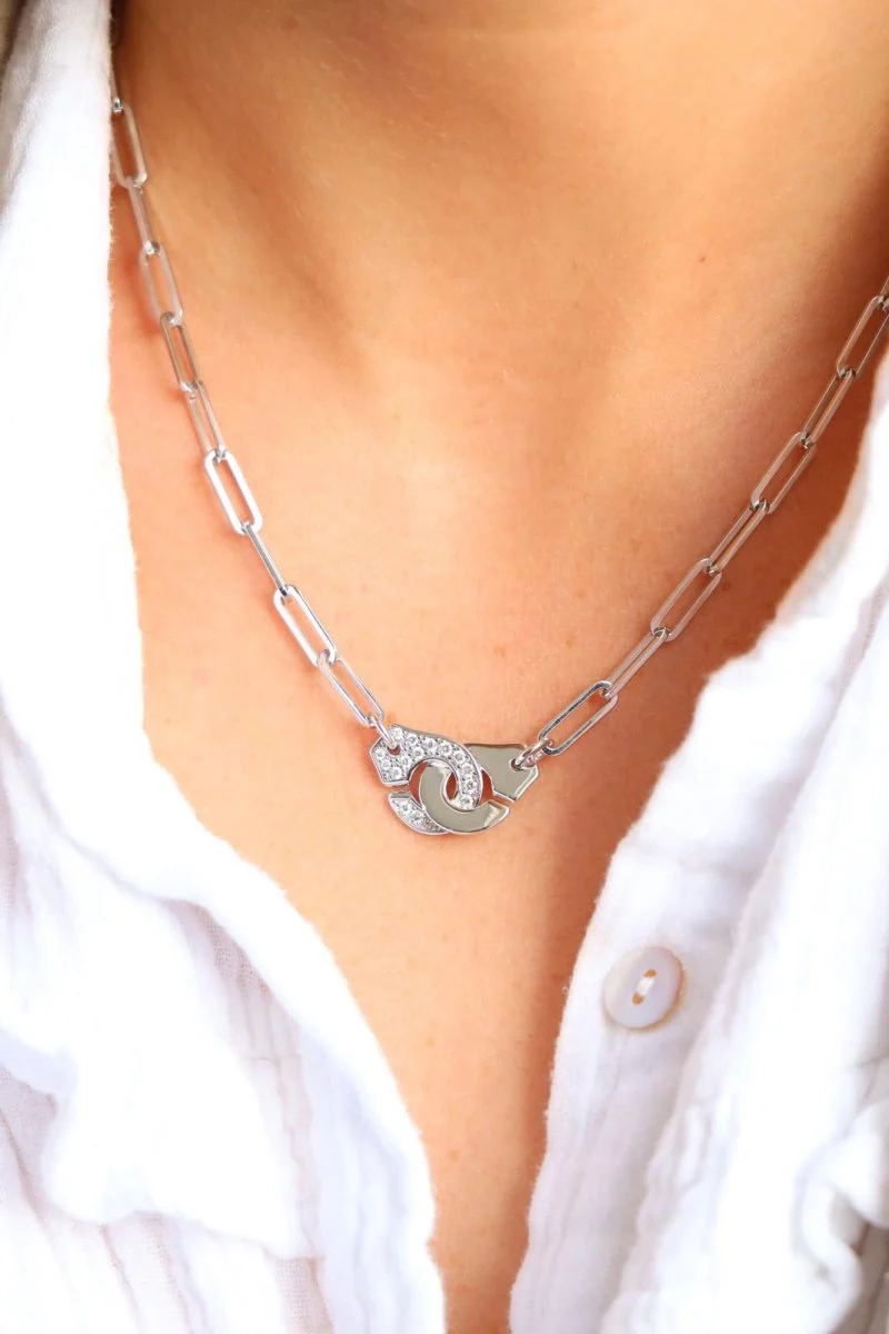 DINH VAN “Menottes” necklace in white gold and diamonds - Image 6