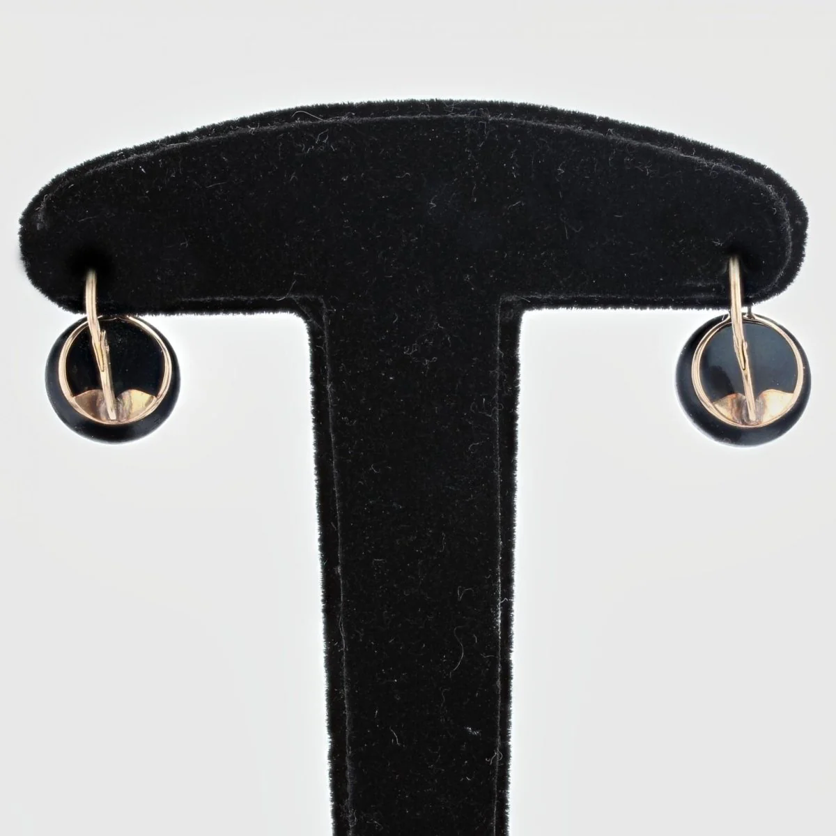 Earrings Sleepers in yellow gold and jet - Image 4