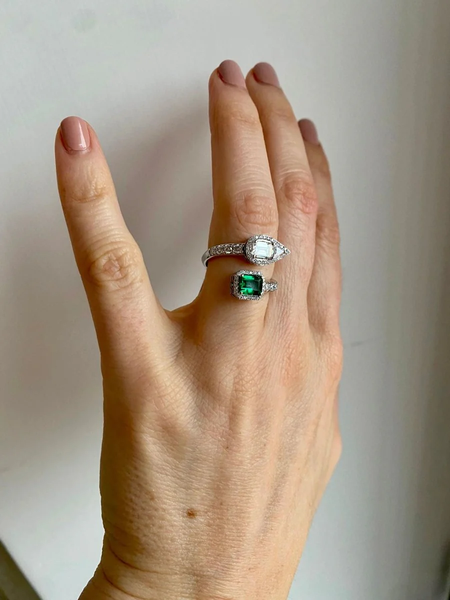 Summer Certified Colombian Emerald Diamond Bypass Gold Ring - Image 12