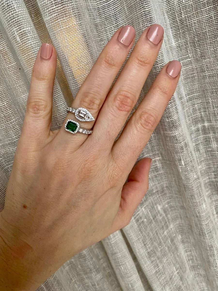 Summer Certified Colombian Emerald Diamond Bypass Gold Ring - Image 13