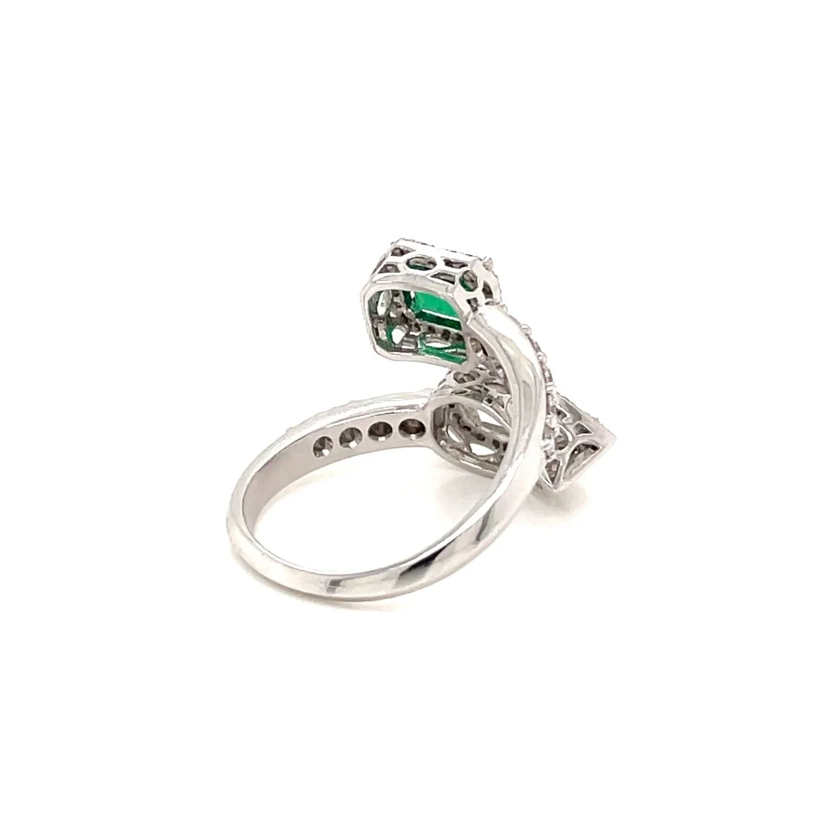 Summer Certified Colombian Emerald Diamond Bypass Gold Ring - Image 8