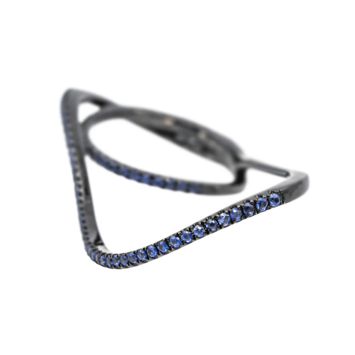 ETERNAMÉ "Entrelacs" Bangle Ring in black gold and sapphires&nbsp; - Image 4