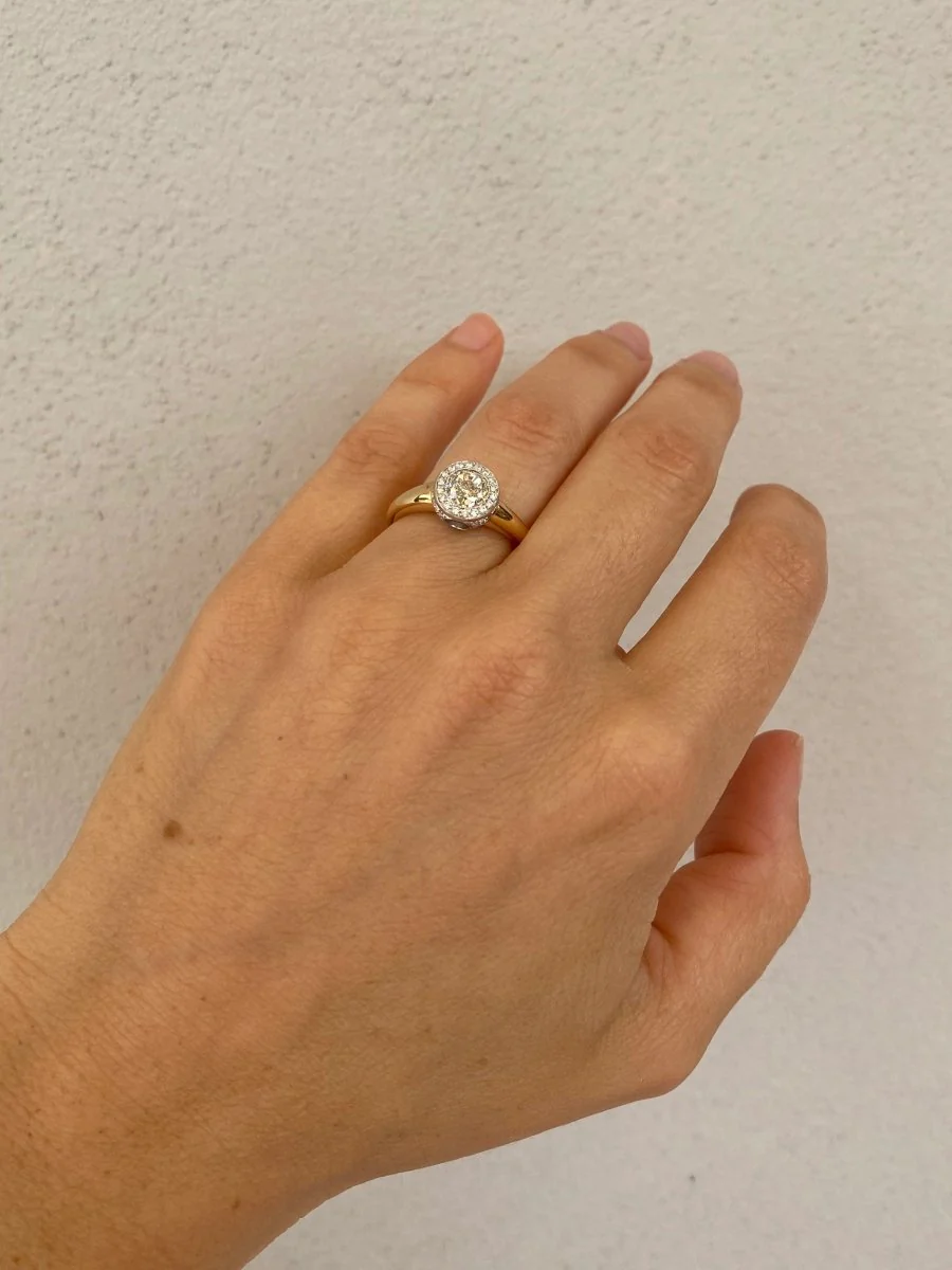 IGI Certified 1 Carat Cushion Diamond Solitaire Ring - Image 14