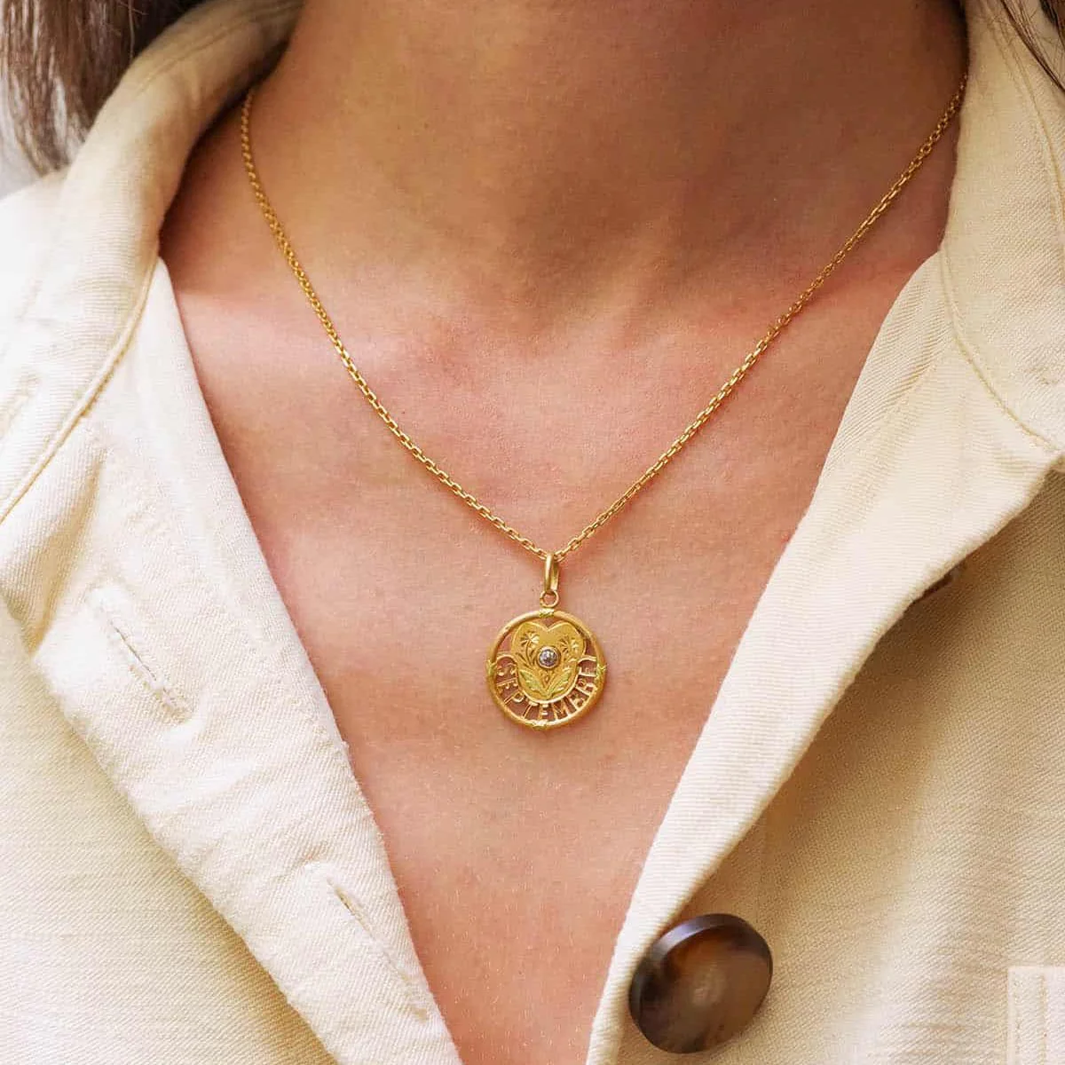 Yellow gold Medal - Image 2