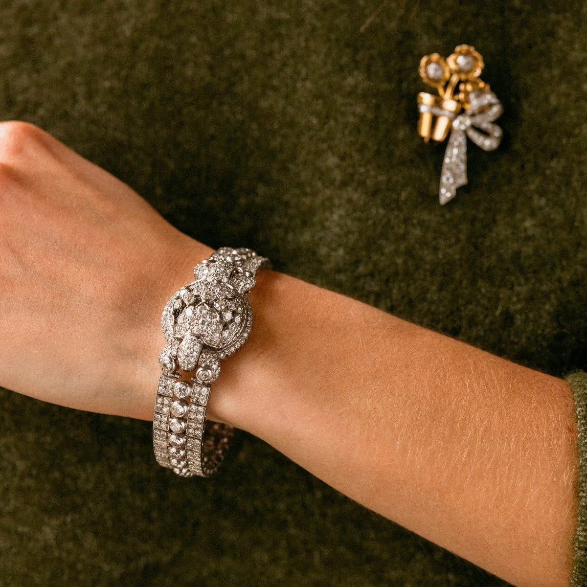 Watch to secret in paltinium and diamonds. - Image 7
