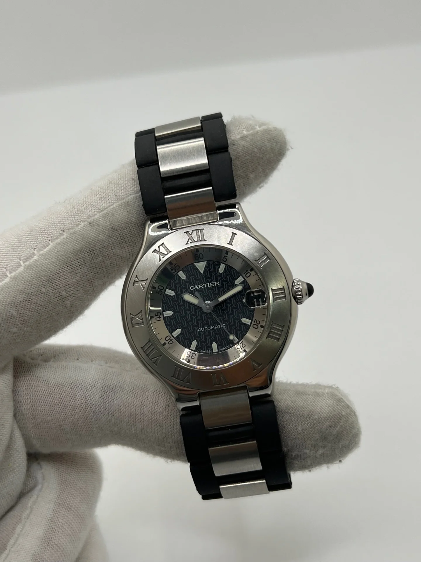 Watch CARTIER "21 Must de Cartier" in steel and rubber - Image 2