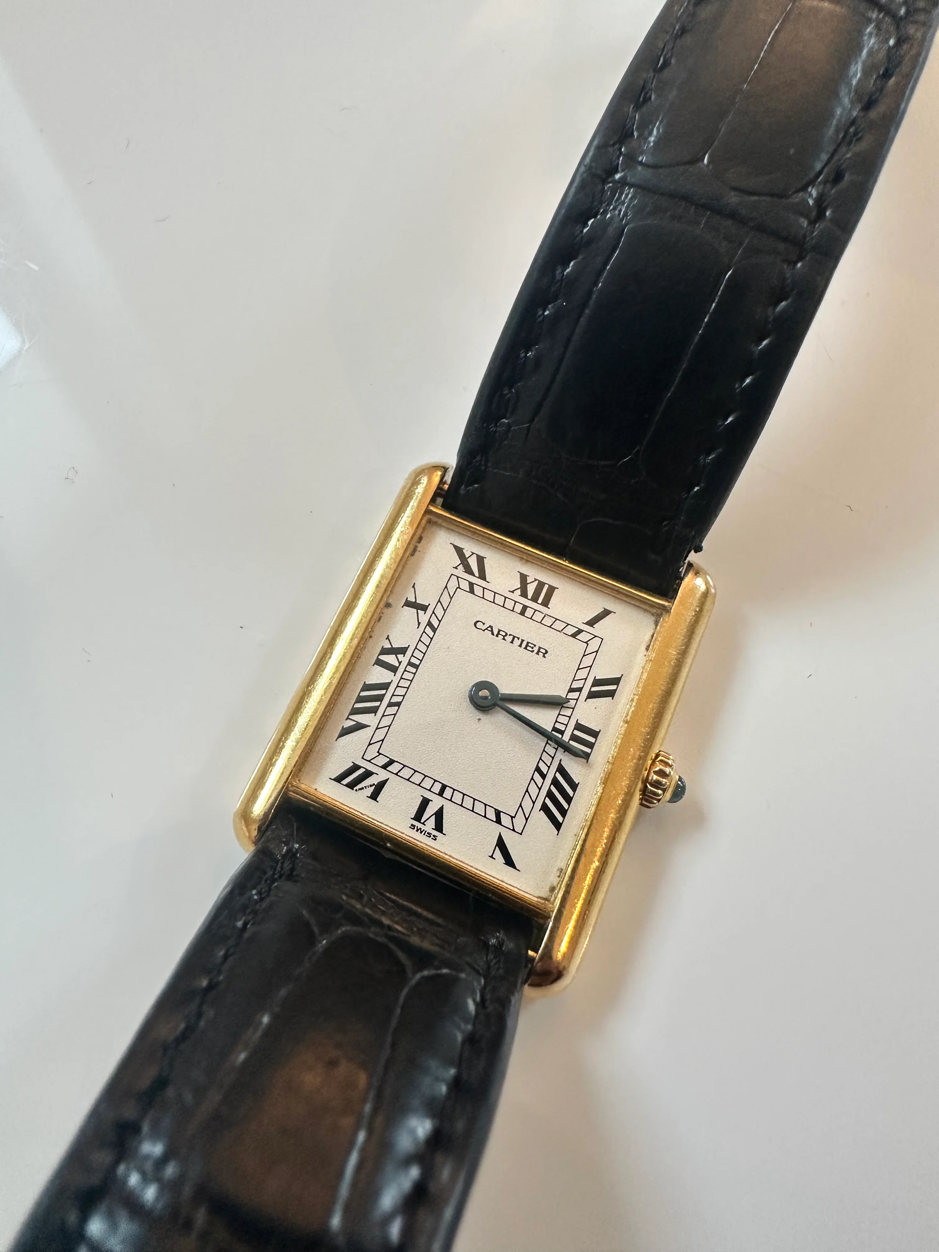 CARTIER "Tank Louis" watch in yellow gold, leather and quartz - Image 2