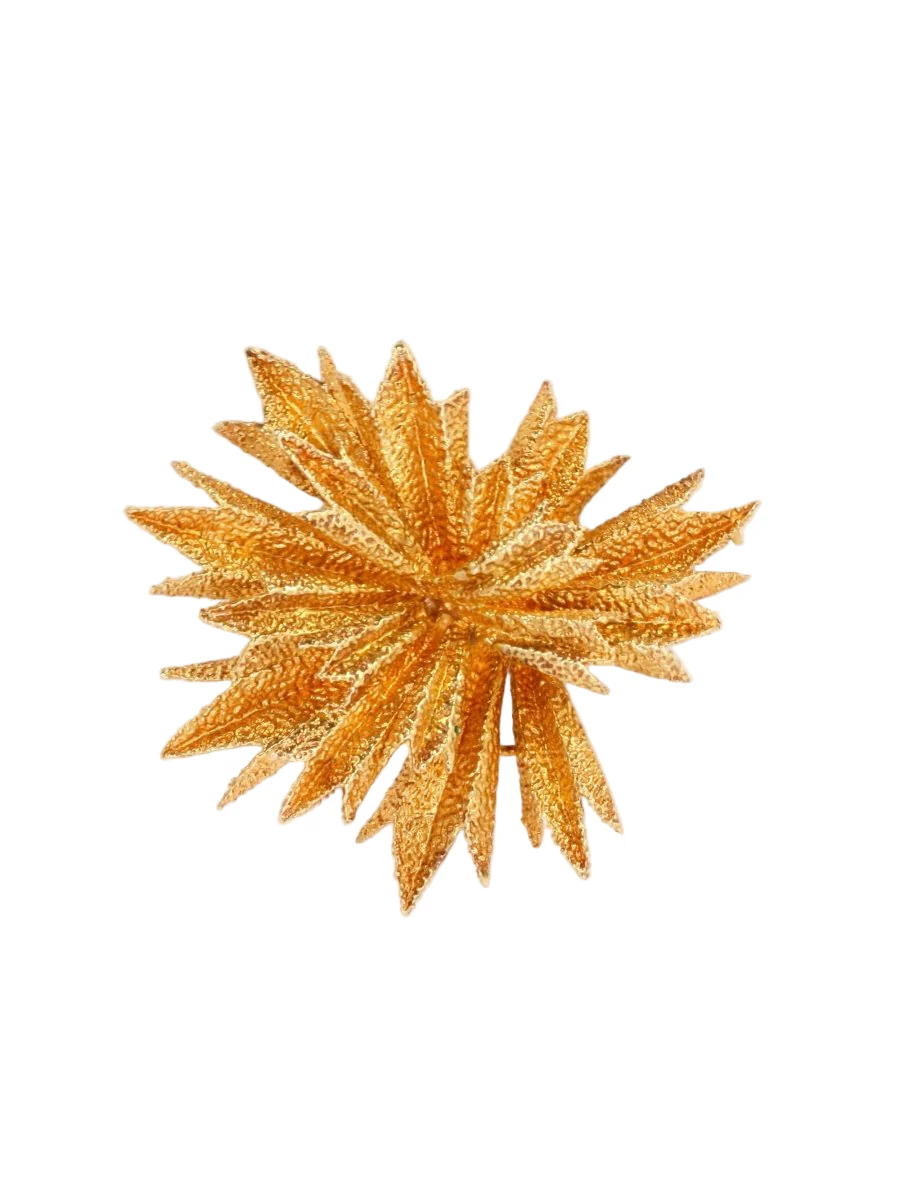 OJ PERRIN Yellow Gold Star Brooch